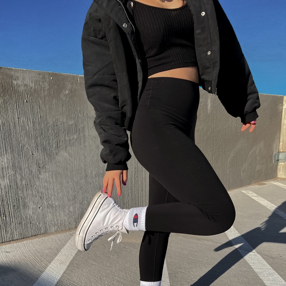 BLACK PUFFER JACKET